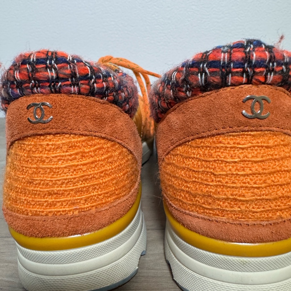 Chanel metallic gold orange tweed sneakers - Picture 3 of 6